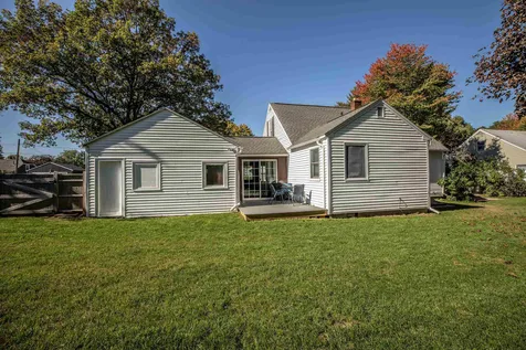 91 Elgin Avenue Manchester NH 03104