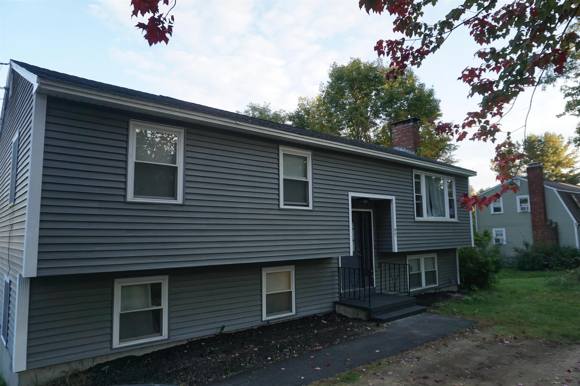 97 Pillsbury Road Londonderry NH 03053