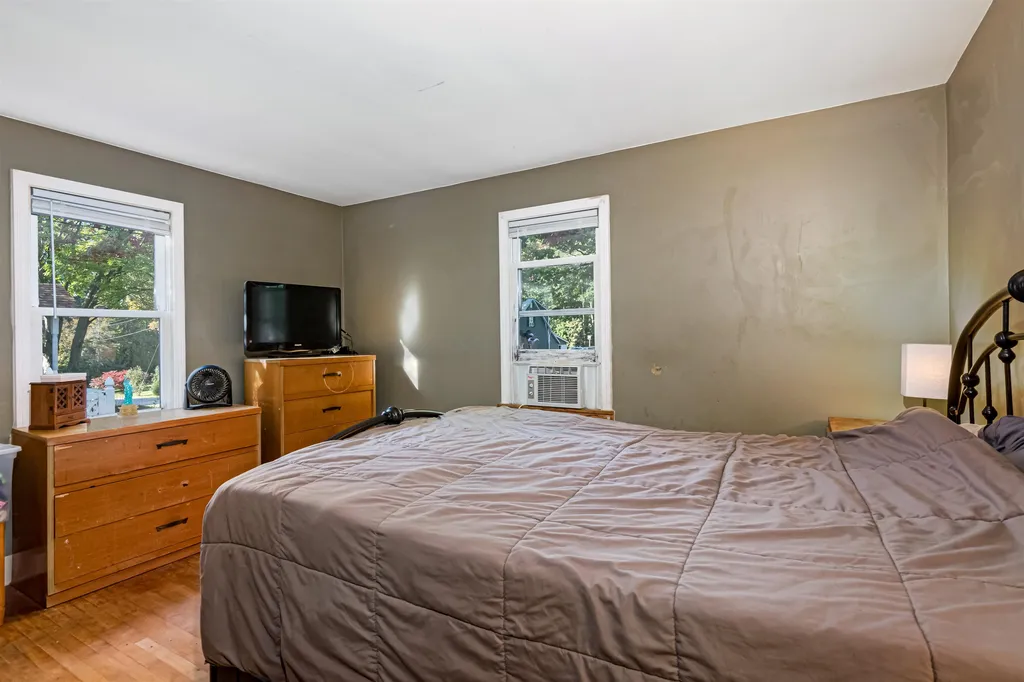 40 Prospect Street Essex VT 05452