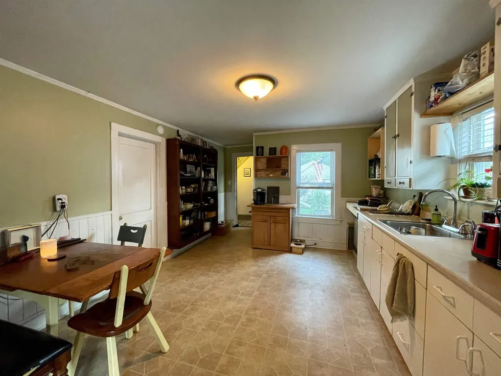 16 Hayward Street Burlington VT 05401