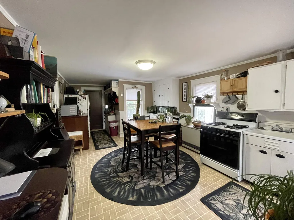 16 Hayward Street Burlington VT 05401