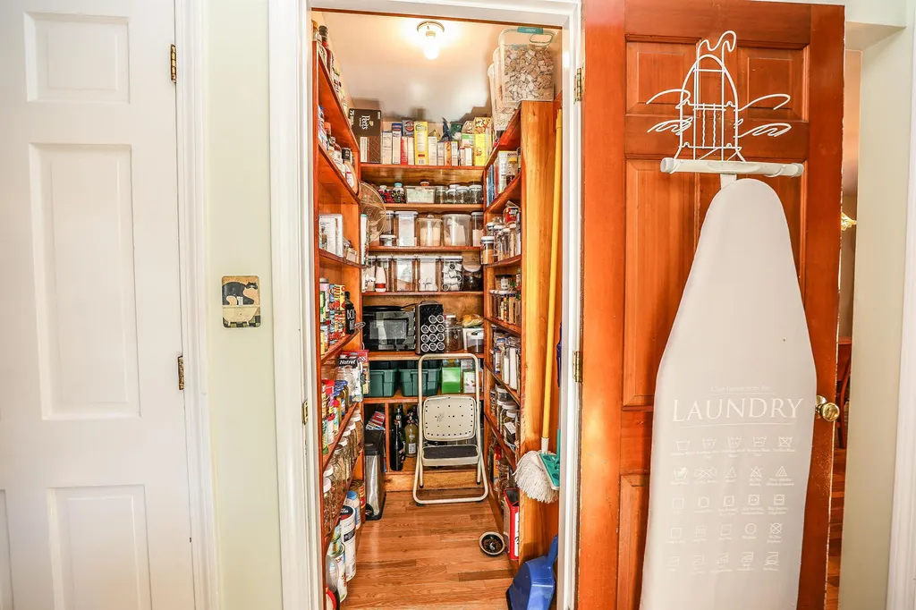 25 Shattuck Street Nashua NH 03064