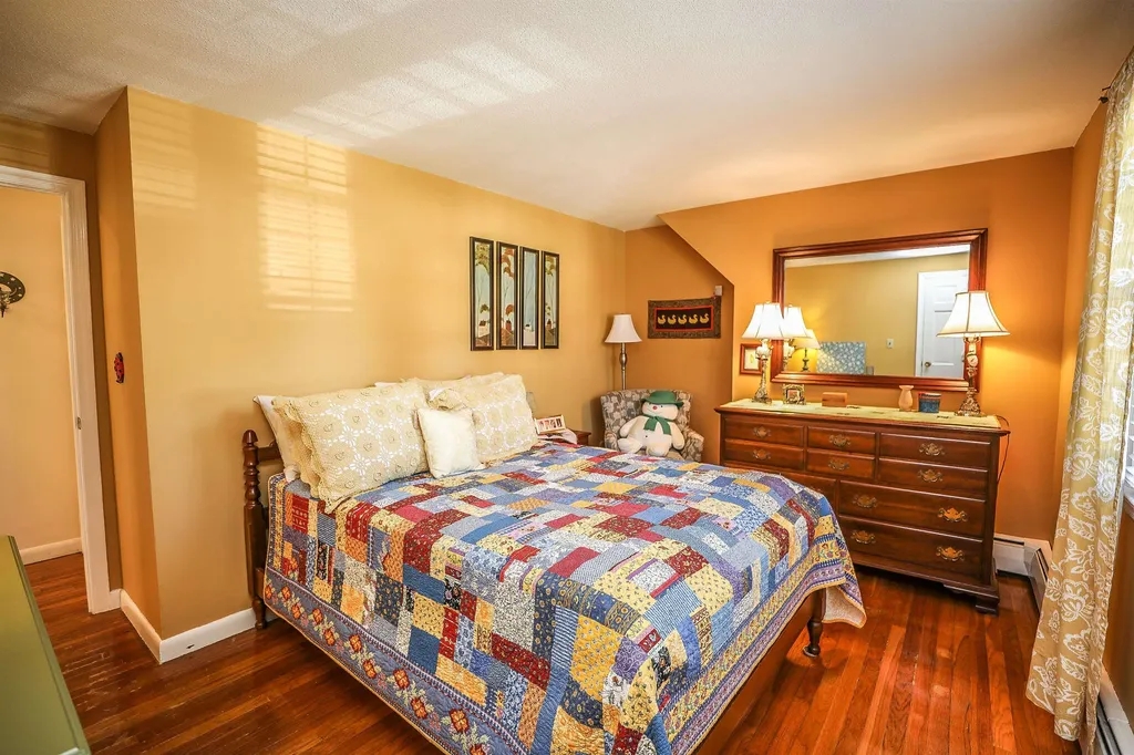 25 Shattuck Street Nashua NH 03064