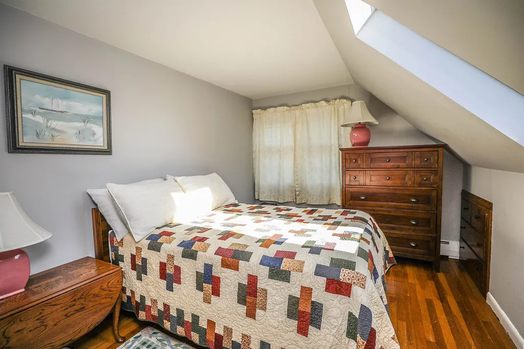 25 Shattuck Street Nashua NH 03064