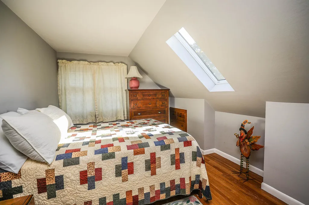 25 Shattuck Street Nashua NH 03064