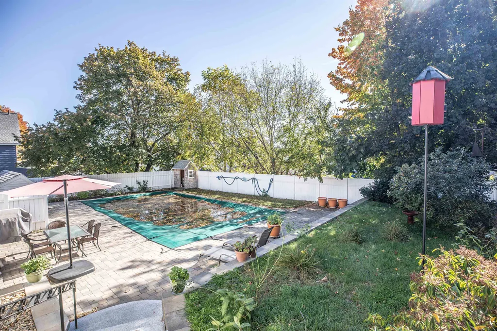 25 Shattuck Street Nashua NH 03064