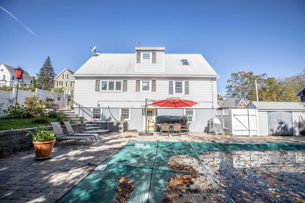25 Shattuck Street Nashua NH 03064