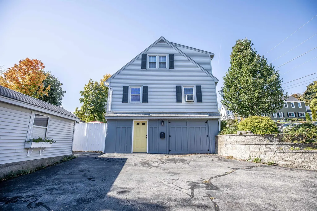 25 Shattuck Street Nashua NH 03064