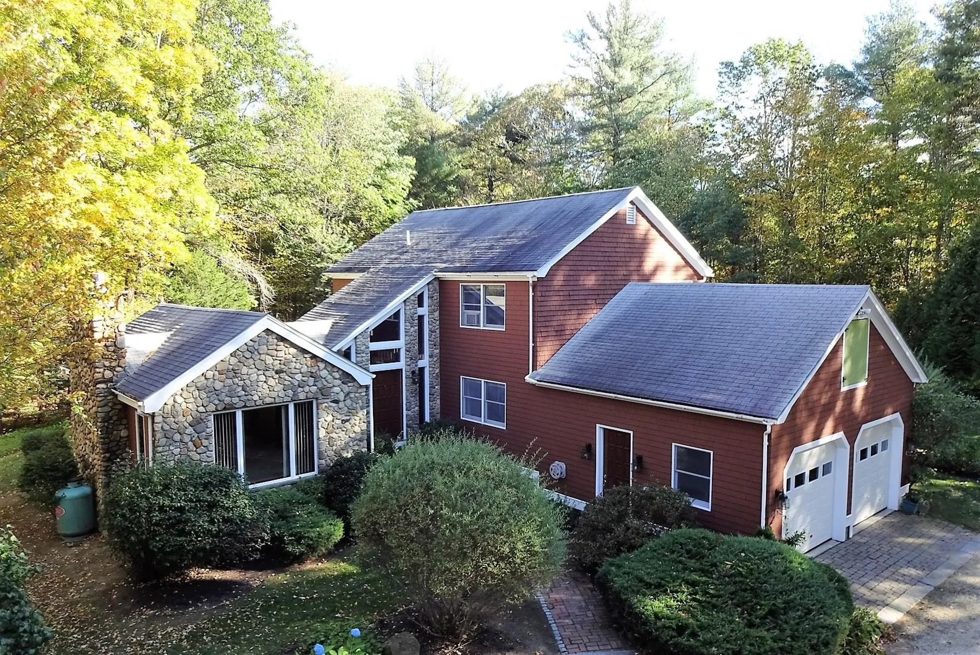 16 Page Road Kingston NH 03848