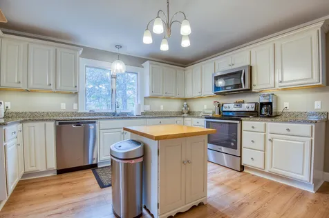 19 Merrill Street Littleton NH 03561