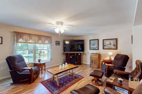 7 Northbrook Drive Tilton NH 03276