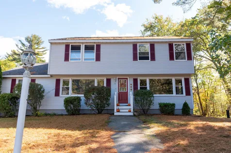16 Nancy Avenue Pelham NH 03076