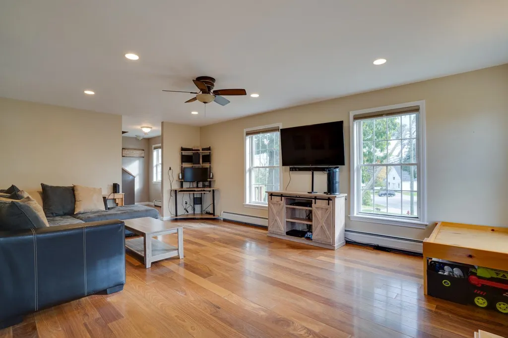 4 Brickyard Drive Rochester NH 03839