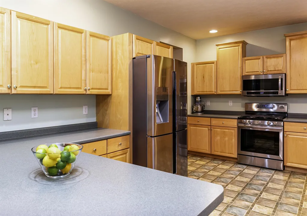 11 Hunter Mill Way Londonderry NH 03053