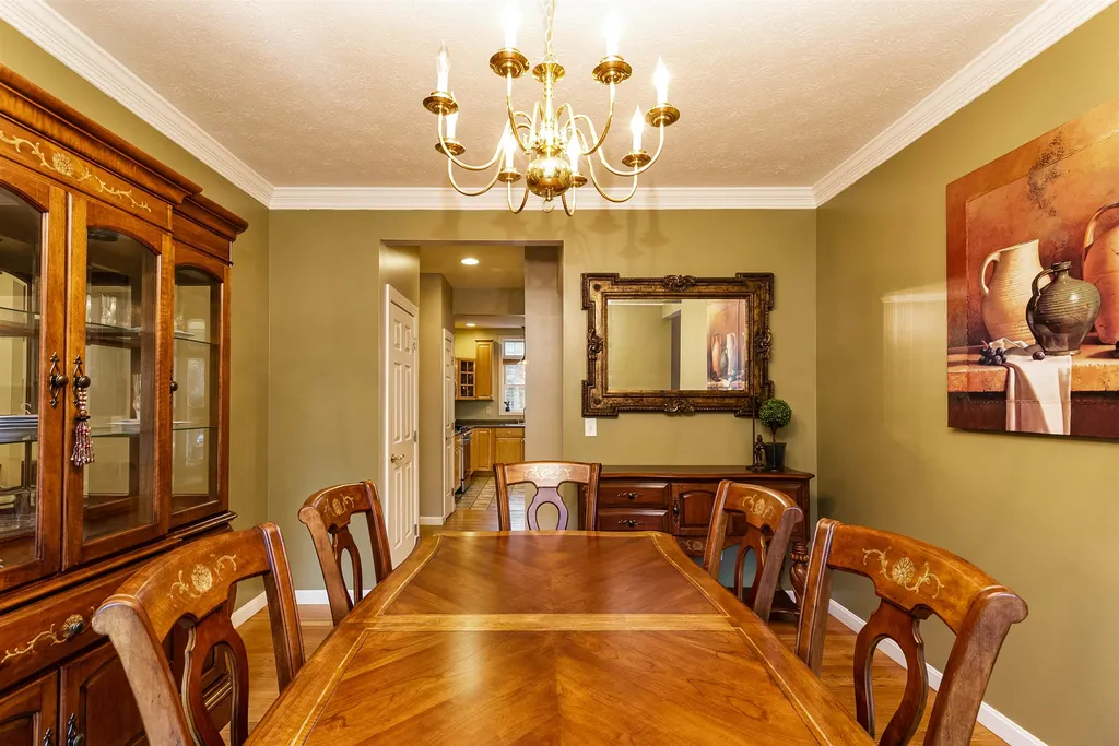 11 Hunter Mill Way Londonderry NH 03053