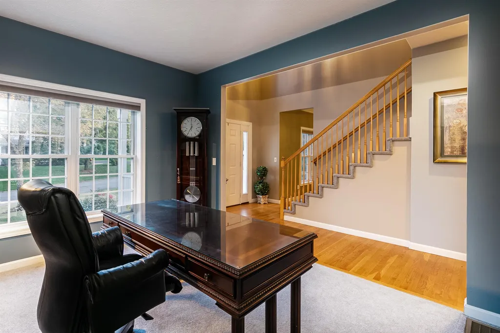 11 Hunter Mill Way Londonderry NH 03053
