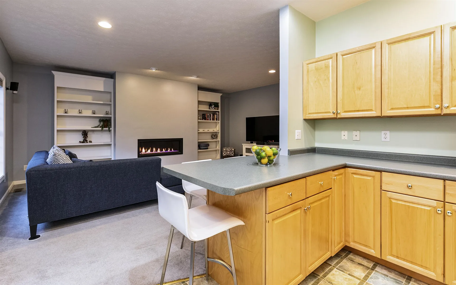 11 Hunter Mill Way Londonderry NH 03053