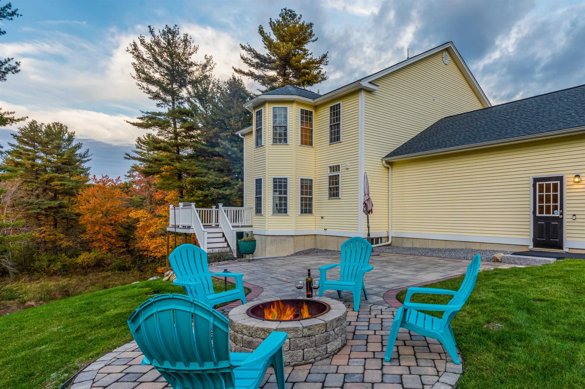 11 Hunter Mill Way Londonderry NH 03053