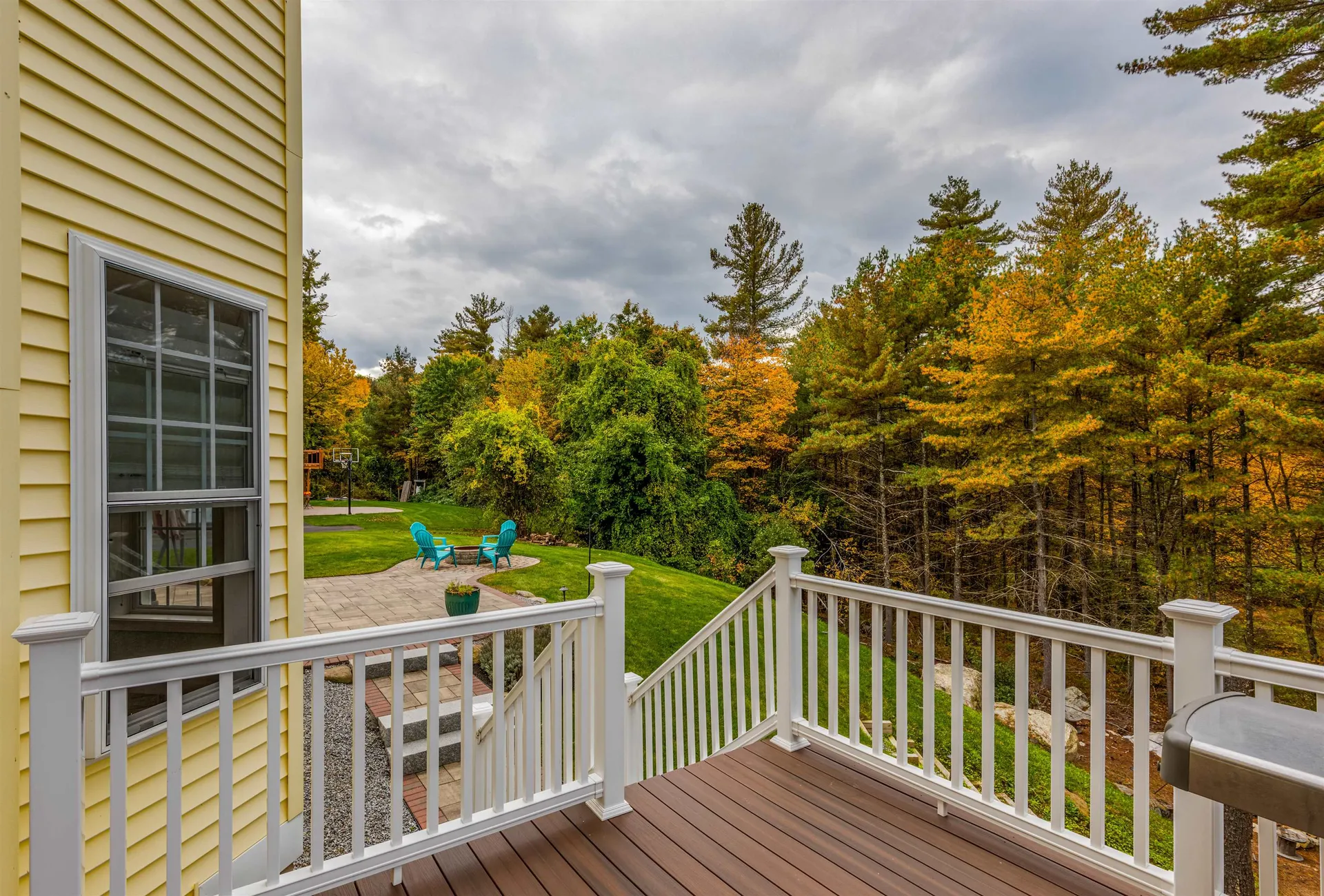 11 Hunter Mill Way Londonderry NH 03053