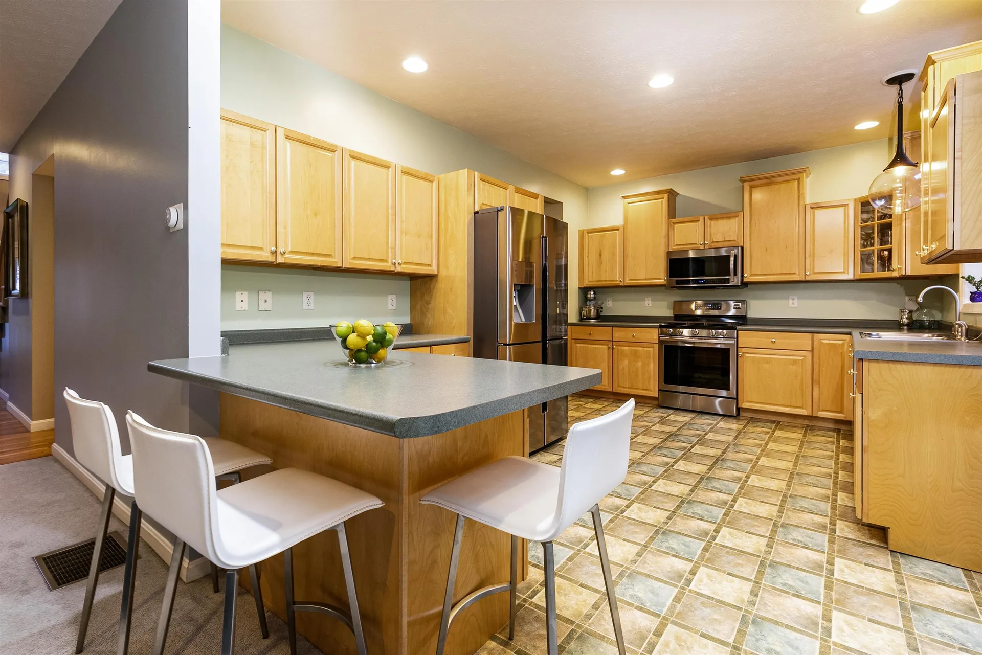 11 Hunter Mill Way Londonderry NH 03053