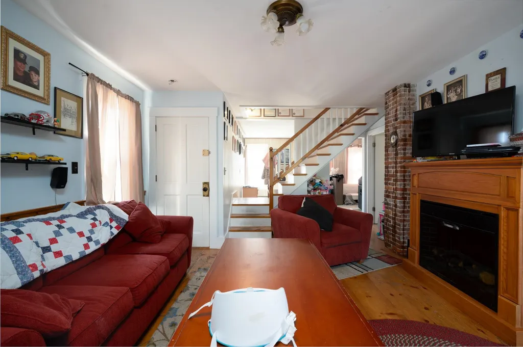 76 Spring Street Laconia NH 03246