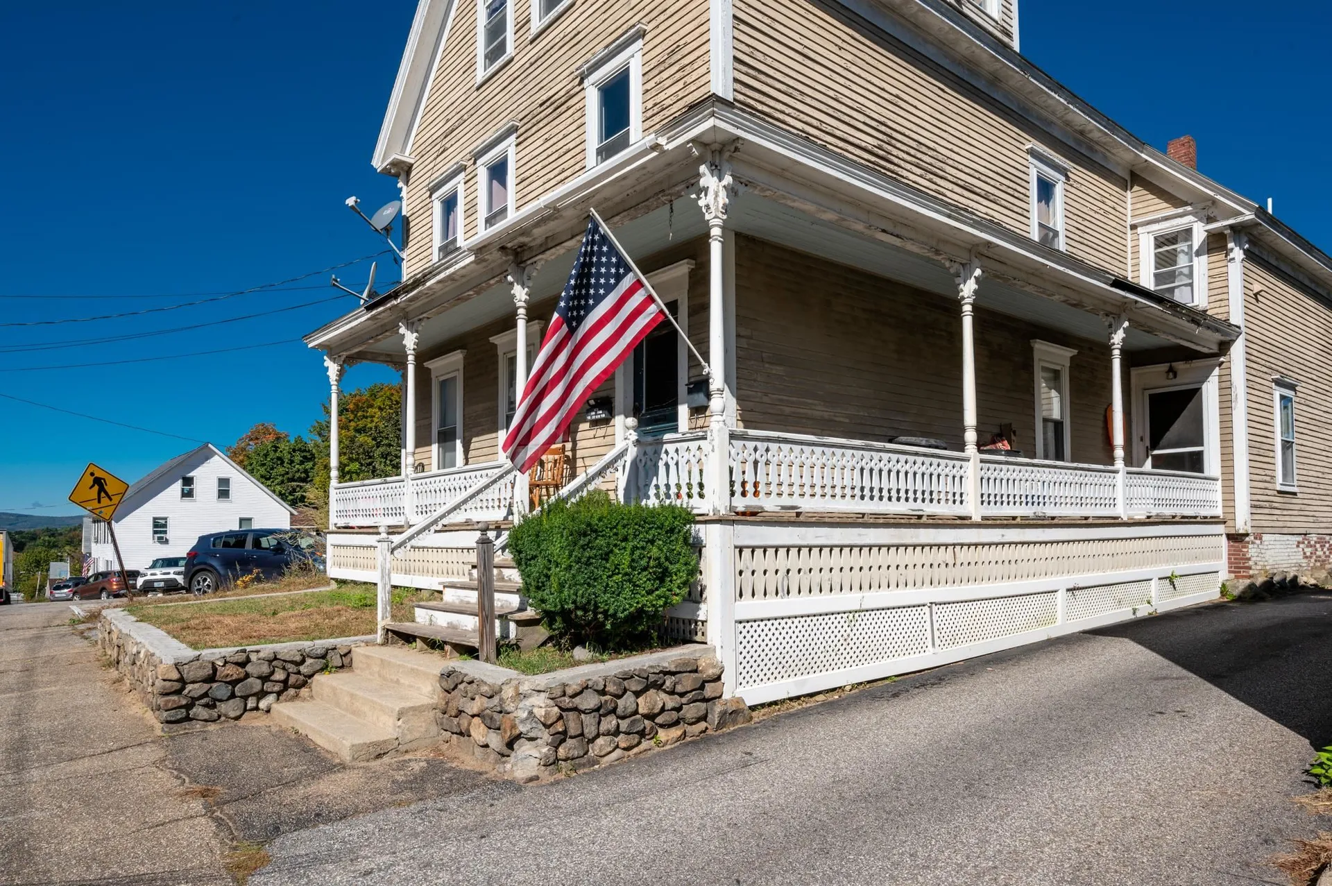 76 Spring Street Laconia NH 03246