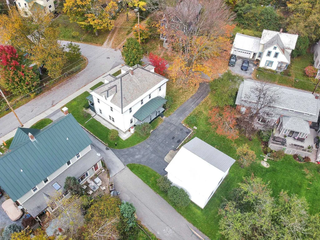 100-102 Baker Street Richmond VT 05477