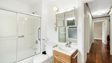 100-102 Baker Street Richmond VT 05477