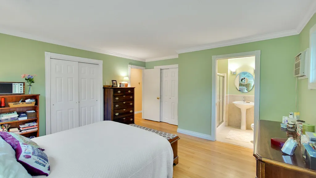 805 South Prospect Street Burlington VT 05401