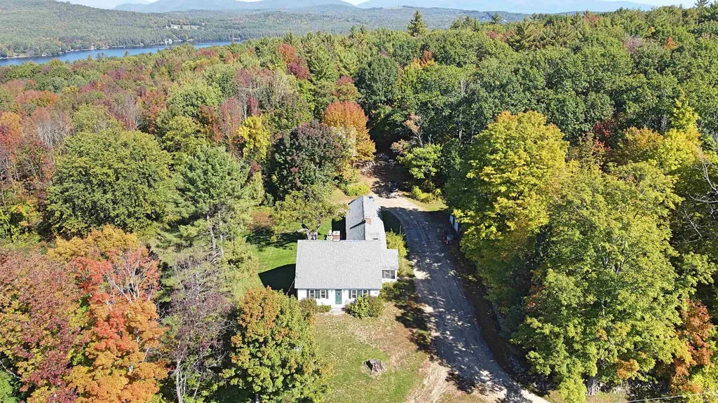 107 Winona Road Meredith NH 03253