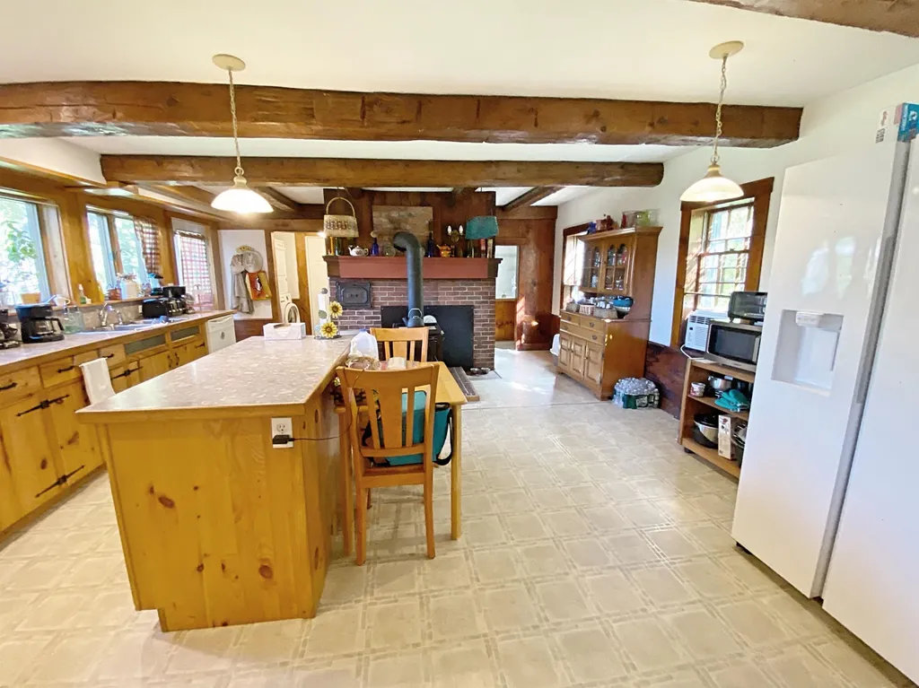 107 Winona Road Meredith NH 03253