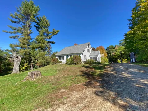 107 Winona Road Meredith NH 03253