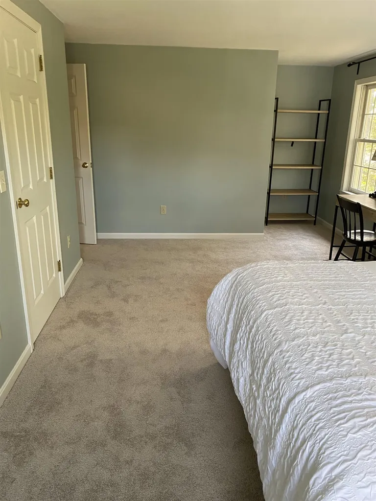 15 Pondview Drive Dover NH 03820
