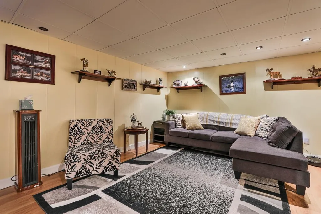25 Davis Road Merrimack NH 03054