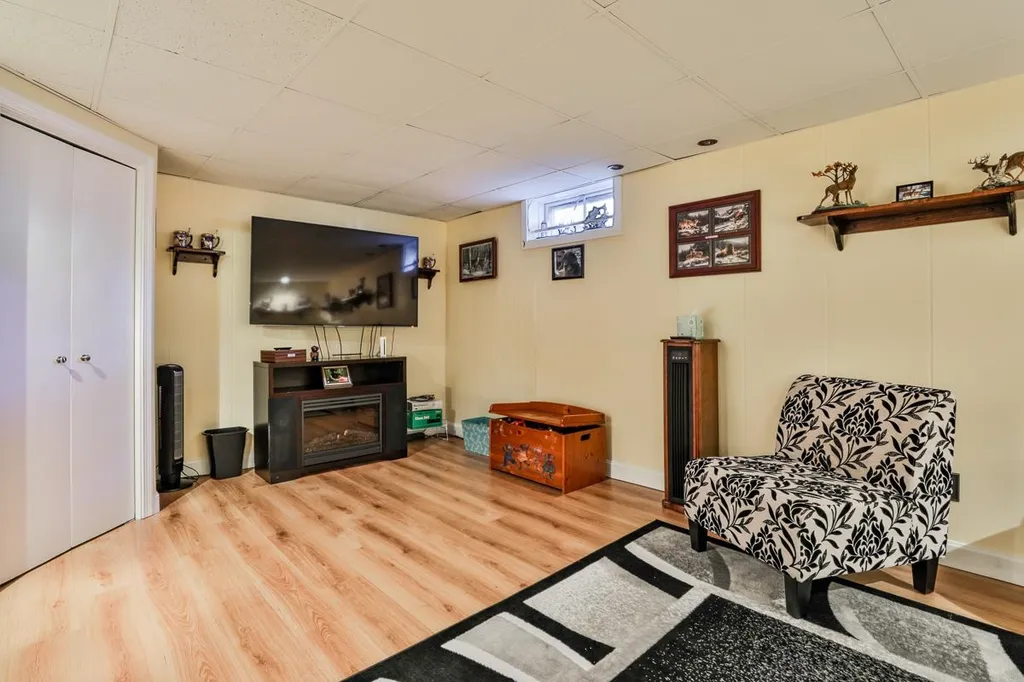 25 Davis Road Merrimack NH 03054