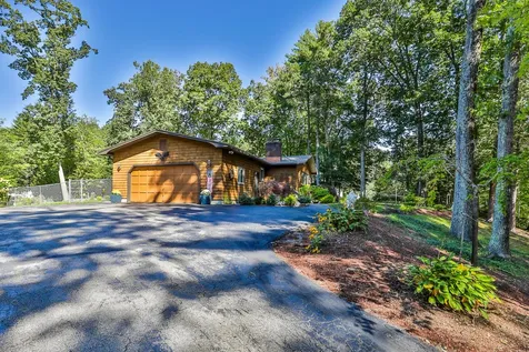 25 Davis Road Merrimack NH 03054