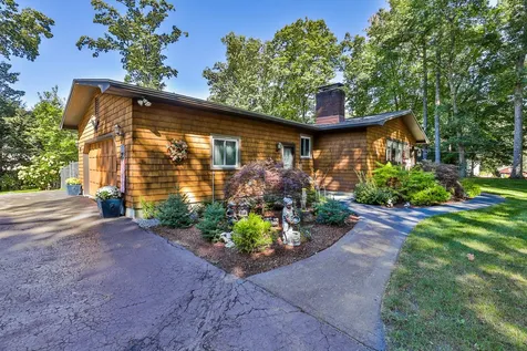 25 Davis Road Merrimack NH 03054