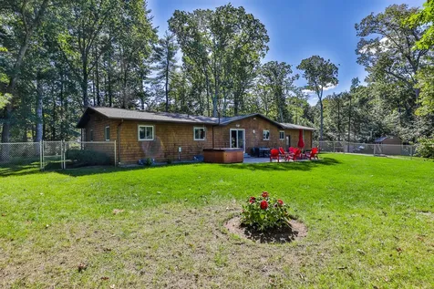 25 Davis Road Merrimack NH 03054