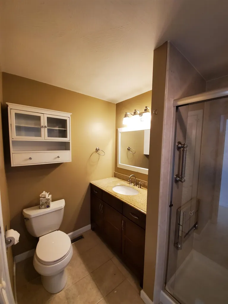 54 Saint John Lane Hampstead NH 03841