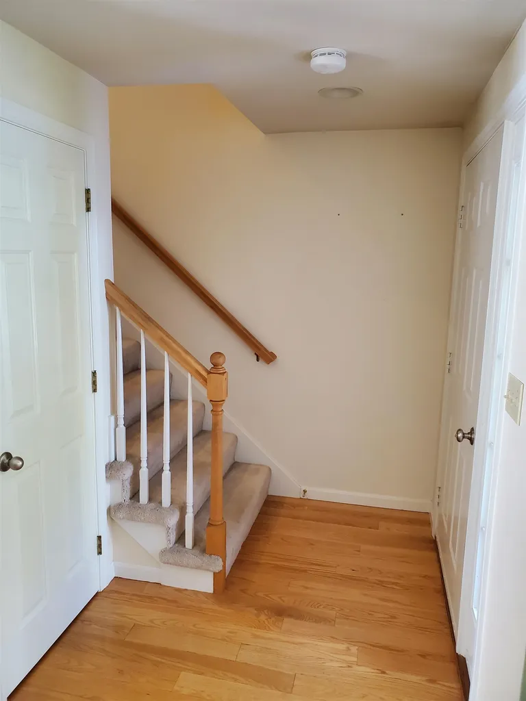 54 Saint John Lane Hampstead NH 03841