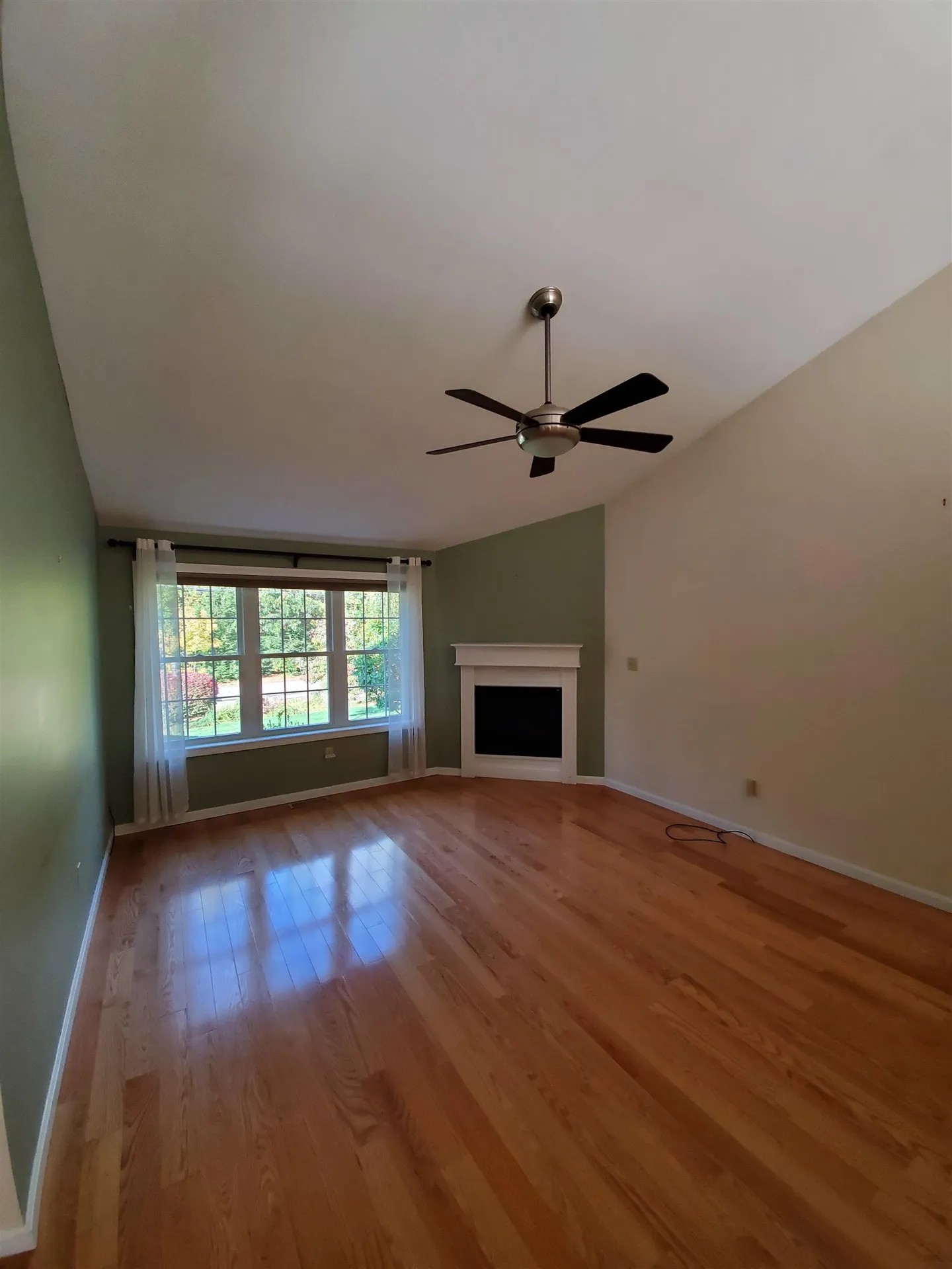 54 Saint John Lane Hampstead NH 03841
