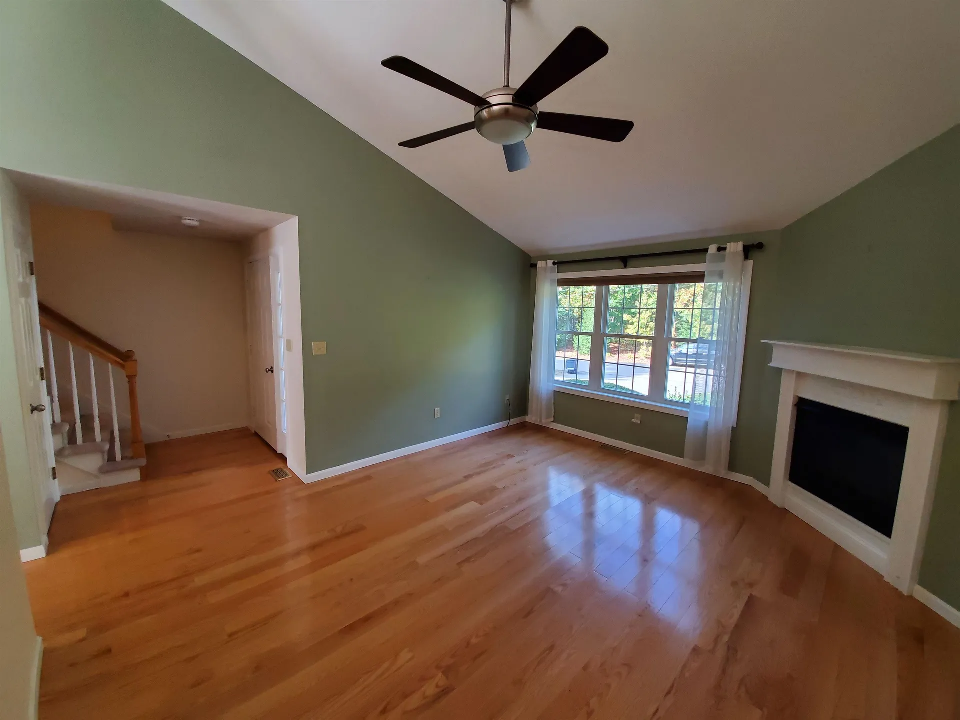 54 Saint John Lane Hampstead NH 03841