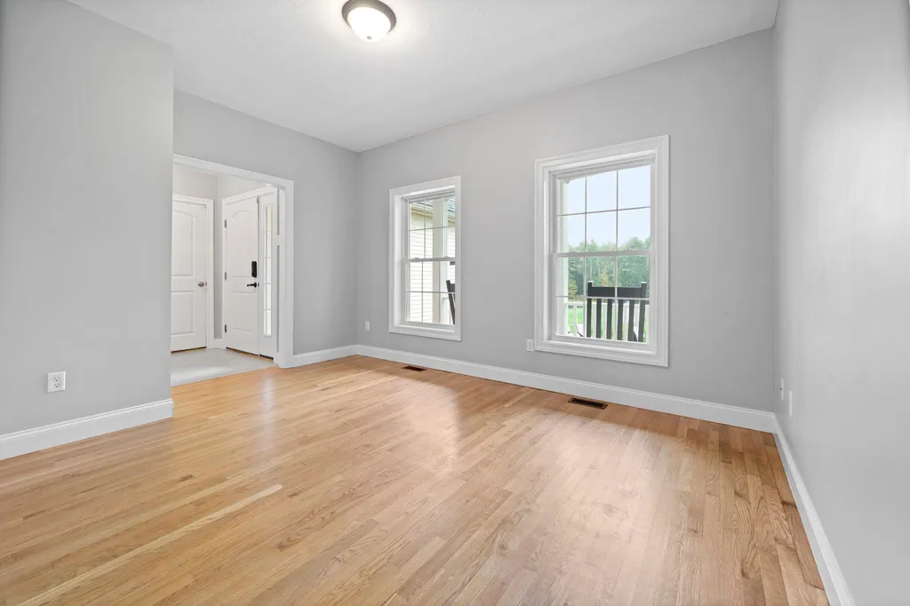 67 Olde Bridge Lane Epping NH 03042