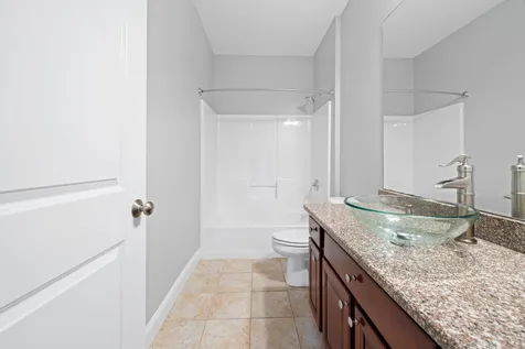 67 Olde Bridge Lane Epping NH 03042