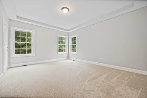 67 Olde Bridge Lane Epping NH 03042