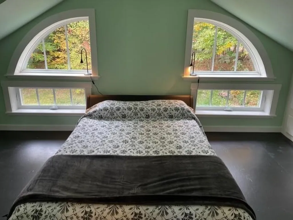 21 Shindagan Road Wilmot NH 03287