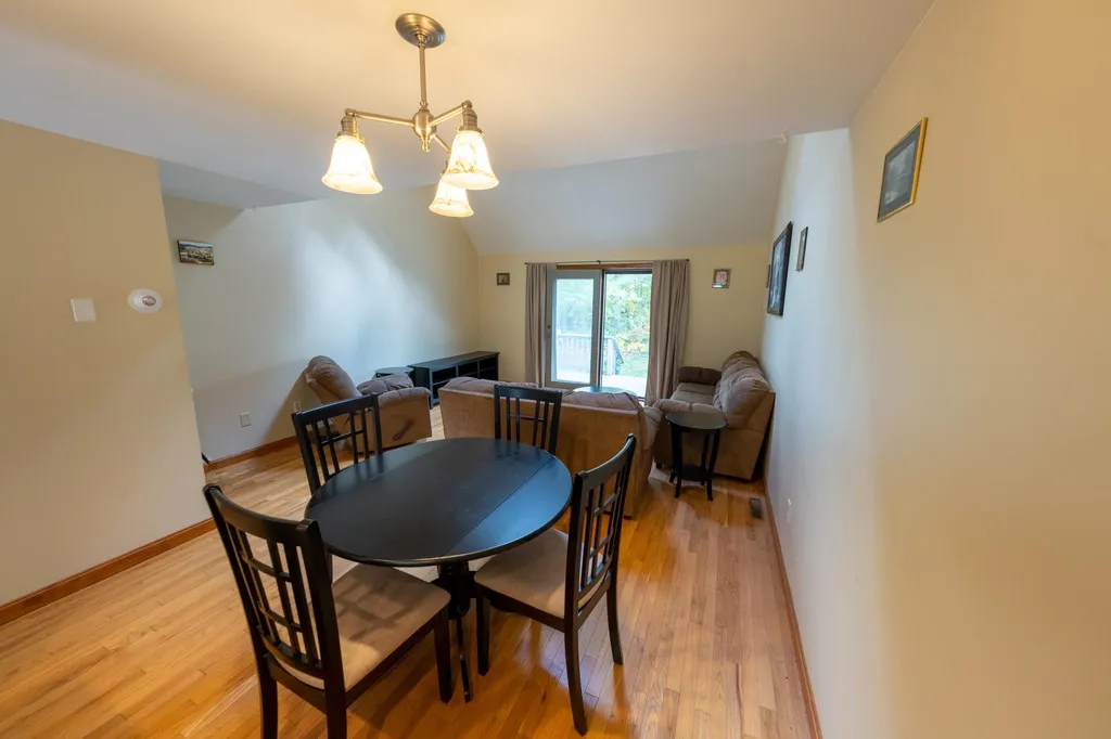 17 Glengarry Drive Stratham NH 03885