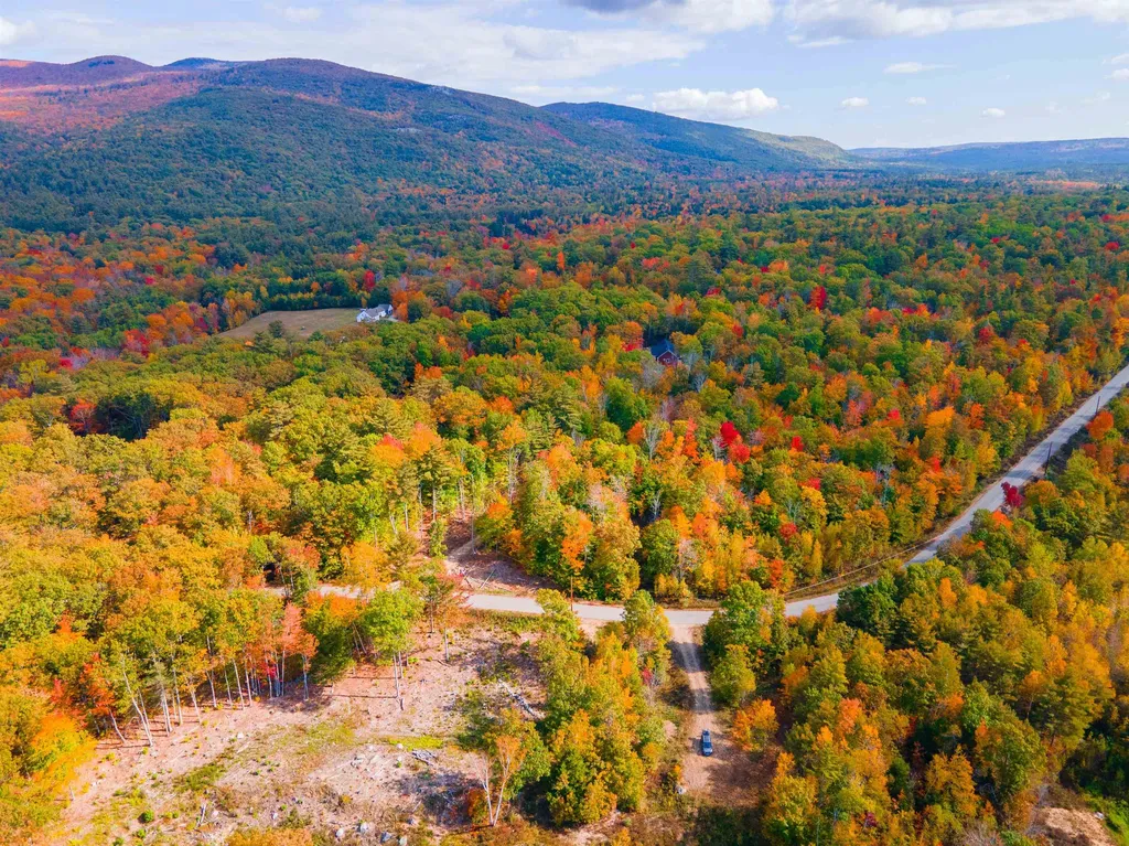 7 Lady Slipper Lane Moultonborough NH 03254