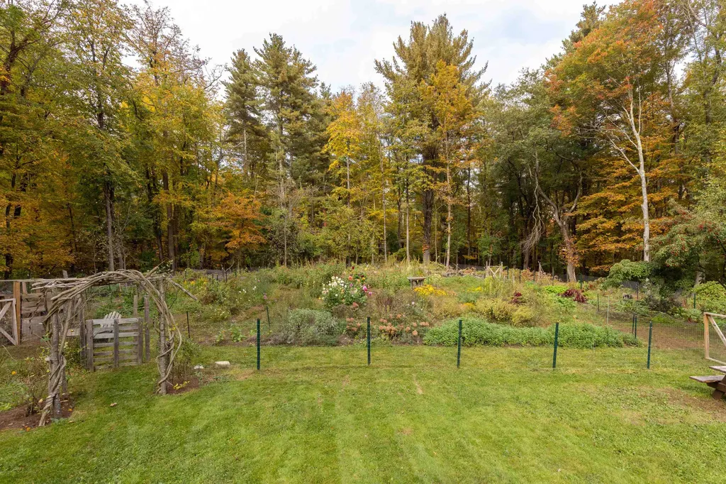 39 Crank Road Hampton Falls NH 03844