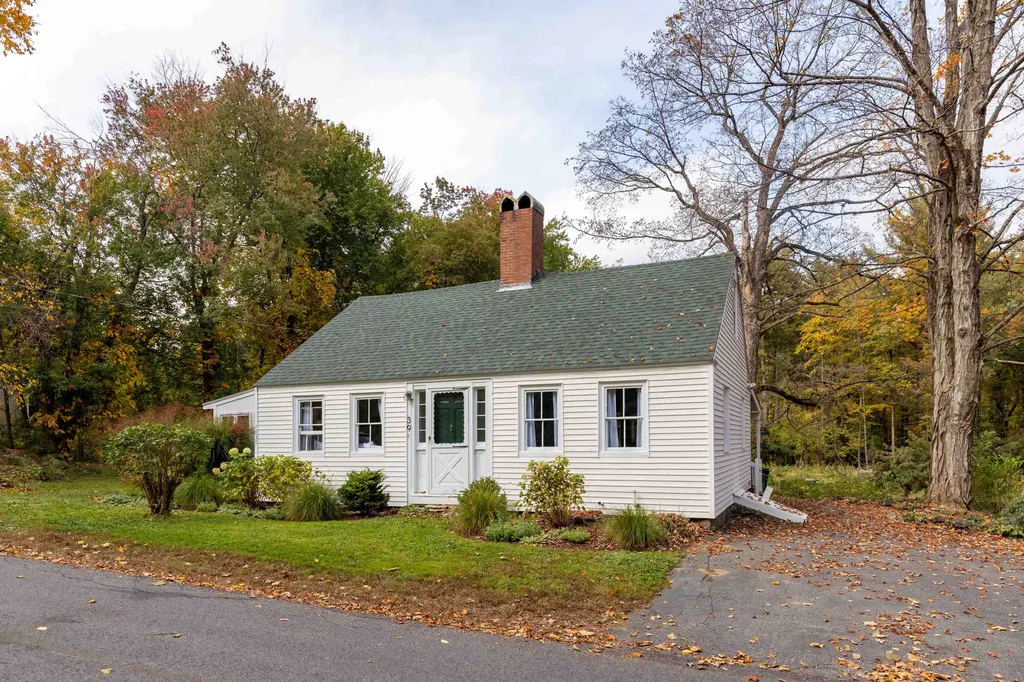 39 Crank Road Hampton Falls NH 03844